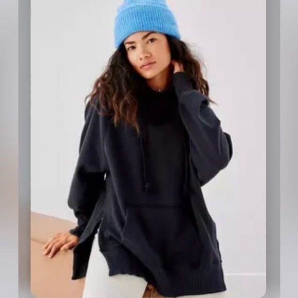 AE Oversized Hangout Hoodie - Picture 5 of 6